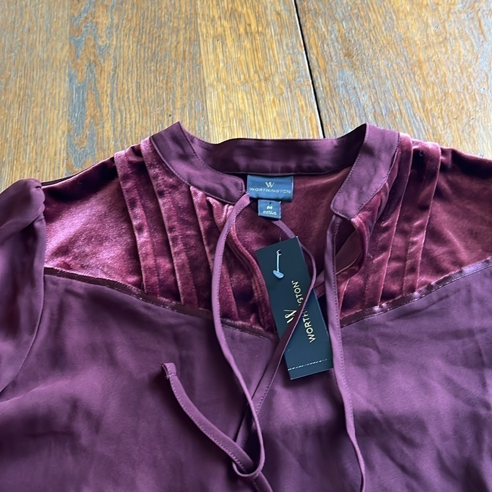 NWT Worthington Blouse Red Velvet Long Bell Sleeves Elastic Waist Size Medium - Picture 15 of 16